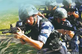 今日白露，一组超燃练兵照带你领略兵哥哥胜战风采图片