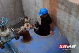 通宵试压，确保东江引水试通水成功图片