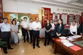 田卫东到中心城区部分学校调研 向全市广大教师、教育工作者致以节日祝福和诚挚问候图片