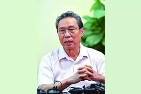 钟南山：行进的步履从未停歇图片