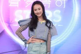 14岁长腿美少女翻唱郭富城《狂野之城》！影片飙216万超越天王爆红图片