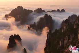 黄山晚霞云海美景 光芒万丈烟波浩渺图片