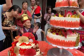 成都最牛00后！121岁图片