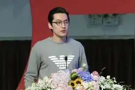 知名男星公开自封“反面教材”图片