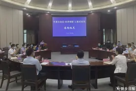 河南新乡：11位名校长“结亲”平原示范区图片
