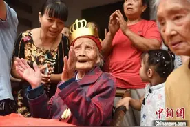 121岁，六世同堂，这样的生日宴真让人羡慕图片