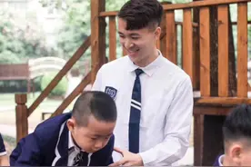 看哭！高大帅气的未婚夫拍婚纱照前突然倒下，杭州这对老师的故事告诉你：什么是爱情图片