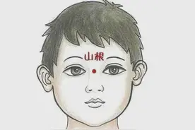 宝宝鼻梁有青筋 小儿推拿来护理图片