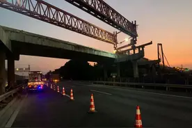 【交通】叶新公路G60跨线桥老桥第一阶段拆除工作完成图片