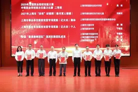 浦东：迈向“教育强区”，打造优秀教师队伍图片