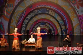 印尼小伙仁迪将国粹艺术带到广西 丨新机遇 新奋斗 新故事之东盟友人在广西⑥图片