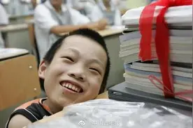姚明曾送他签名篮球！创造生命纪录的袖珍男孩走了，最后心愿是照亮他人图片