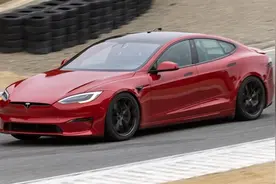 马斯克晒特斯拉速度：Model S Plaid创下量产电动汽车速度记录图片
