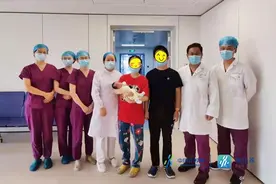 南医大四附院新生儿科历经53天精心救治一例28周胎龄极早产儿图片