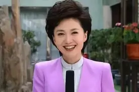 “国民女主播”海霞：21岁进央视，嫁清华教授，直播示爱撒狗粮，这回却“不专业”了？图片