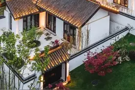 秋季爆款三选一！泡露天温泉 住品质美宿，花间池温泉带你赴一场专属疗愈之旅图片