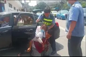 玻璃划伤右手动脉，从花果园金融街到四医，只花了3分钟……图片