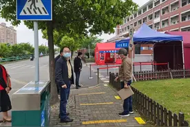 位于抗疫最前沿的上海学校，如何在“神经末梢”筑“安全门”图片