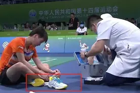 奥运冠军比赛时脚被划伤，李宁紧急回应！疑似同款鞋已下架图片
