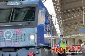 停运37天后 郑州客运段烟台车队列车恢复开行图片