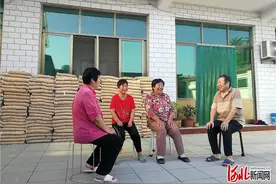 收养邻居四孤儿！河北保定徐水谭秀芝演绎伟大母爱图片