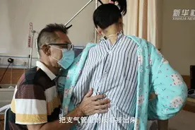 罕见病女孩在ICU住了12年“筷子”打字激励病友笑对人生图片