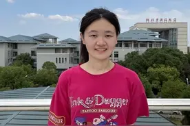 家道传青囊，怀揣中医梦，601分女孩来汉学医图片