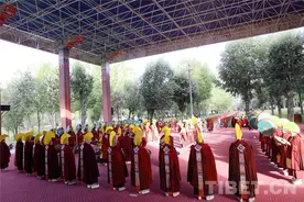 扎什伦布寺举行跳神活动图片