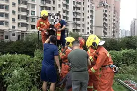 醉酒后两女孩“轻生”？！众人紧急营救，她却说：你们骗人？图片
