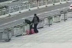 一对兄弟因喝酒连误两趟高铁，哥哥一怒把弟弟打得满脸血图片