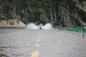 危险！云南这条最美“水上公路”，这几天千万别去打卡...图片