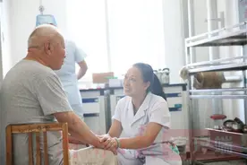 医养结合，托起老年人的幸福晚年图片