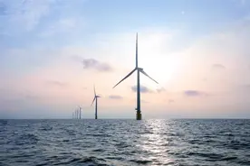 江苏沿海插满大风车，长三角的电将从海上来图片