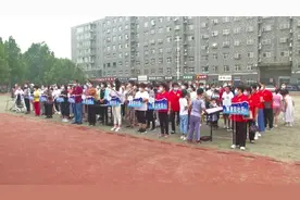 正定县举行社区冰雪运动会和乡村体验活动图片