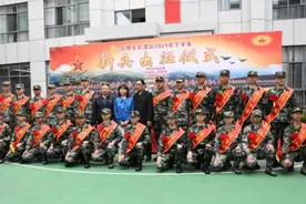 官渡区举行2021年下半年新兵出征仪式图片