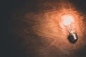 报人刘亚东原创精选图片