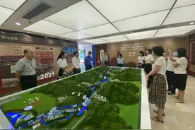 罗湖开展主题党日活动，组织党员忆东深供水工程的红色故事图片