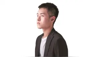 厦门“00”后青年演员王琛在舞台剧中“演活”15岁网瘾少年图片