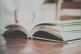 上游•读书丨李少君：当代诗歌的“青春回眸”时刻图片