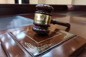 广州一员工提供“正规发票”报销被辞退？法院：存在虚报超过500元的行为图片