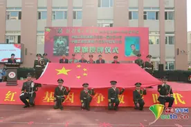 最好的纪念 哈尔滨赵一曼红军小学、苏宁红军小学授旗授牌仪式举行图片