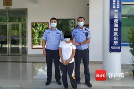 事发三亚，46岁女子一人扮三角色网恋诈骗 两兄弟被骗40余万元图片