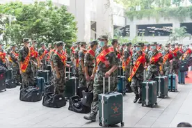 光荣启程，逐梦军营！深圳市举行2021年下半年新兵入伍欢送仪式图片