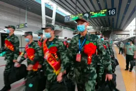 新兵，入营！他们将成为首都卫士视频封面