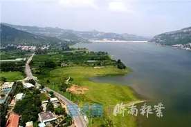 济南：浪花拍岸，如椽之笔绘出最美底色图片