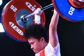 全球连线丨侯志慧超世界纪录夺冠视频封面