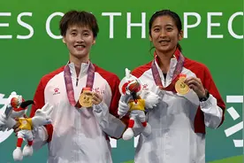 羽毛球——陈雨菲夺得女子单打冠军图片