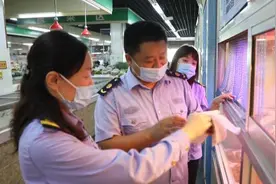 临沂兰山区：强化市场监管 筑牢节前食品安全防线图片