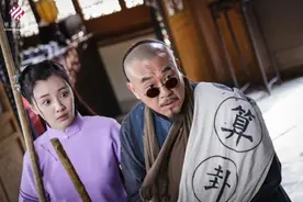 何冰：为对抗寒冷，《刘墉追案》一场戏改成了边聊案情边吃火锅图片
