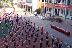弘扬爱国主义精神 济宁金乡这所小学开展“勿忘国耻 爱我中华”主题教育图片